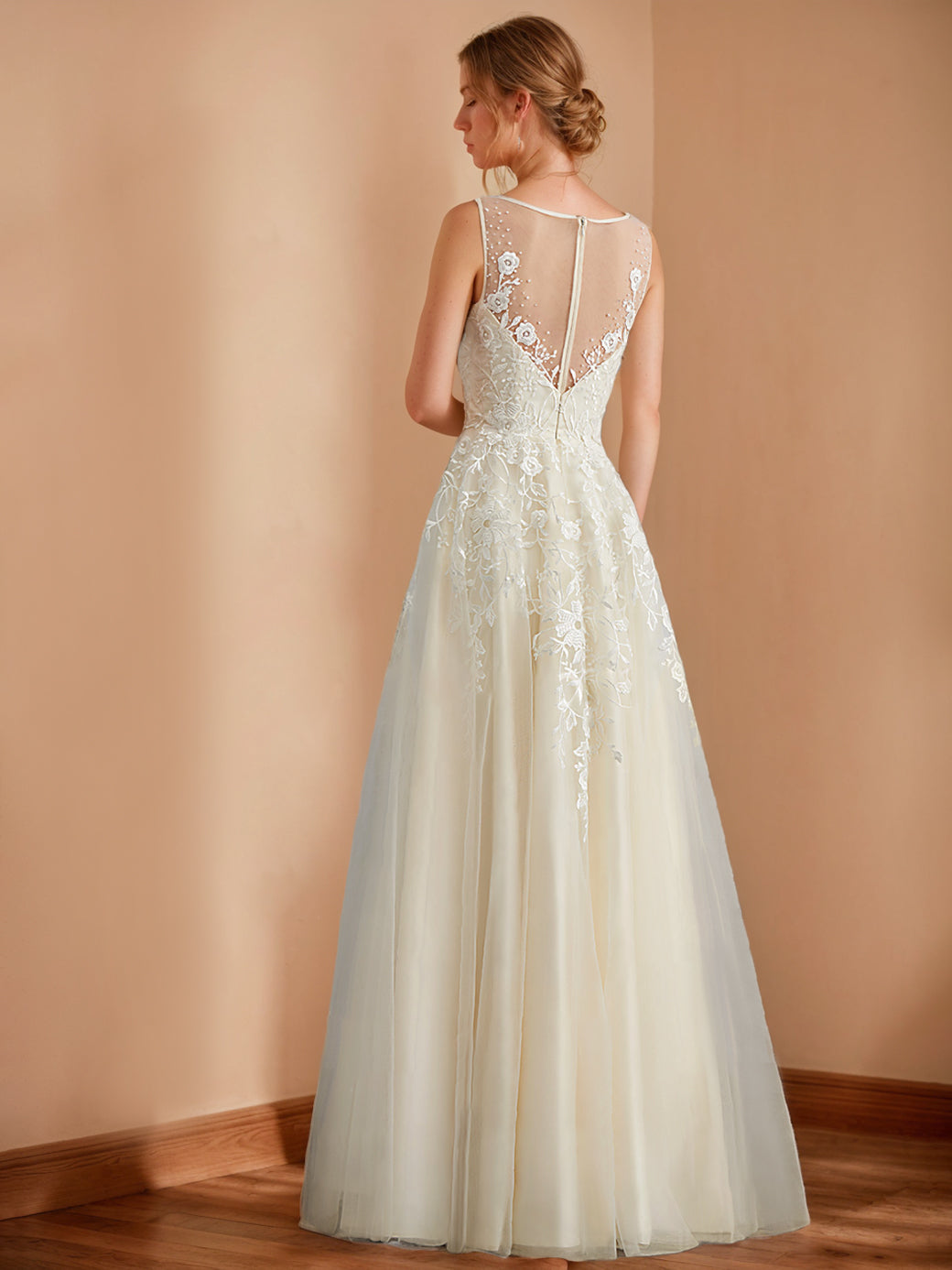 A-Line/Princess Deep V-Neck Sleeveless Floor-Length Long Wedding Dress with Appliques White