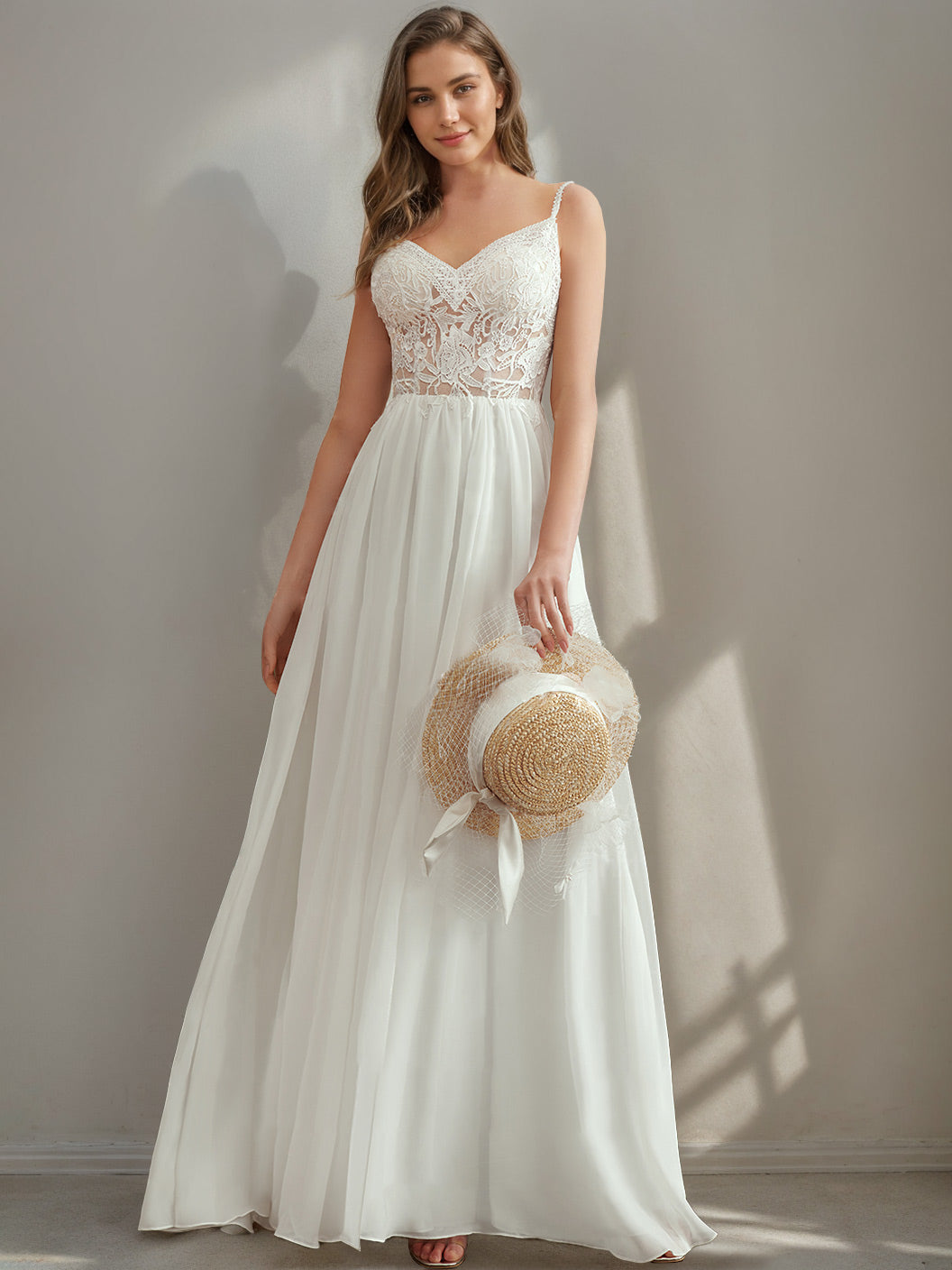 A-Line/Princess Spaghetti Straps V-Neck Lace Wedding Dress with Appliques White