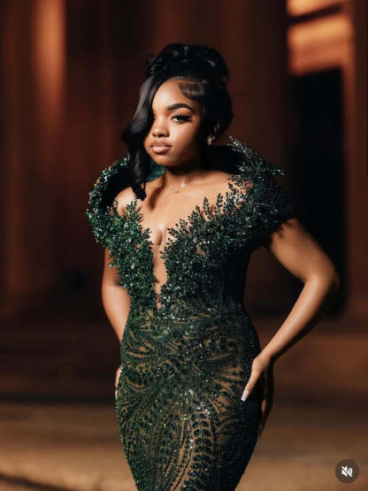 Emerald Green 3D Leaf Crystal Beaded Deep V-Neck Sheer Illusion Mermaid Prom Dress with Cap Sleeves