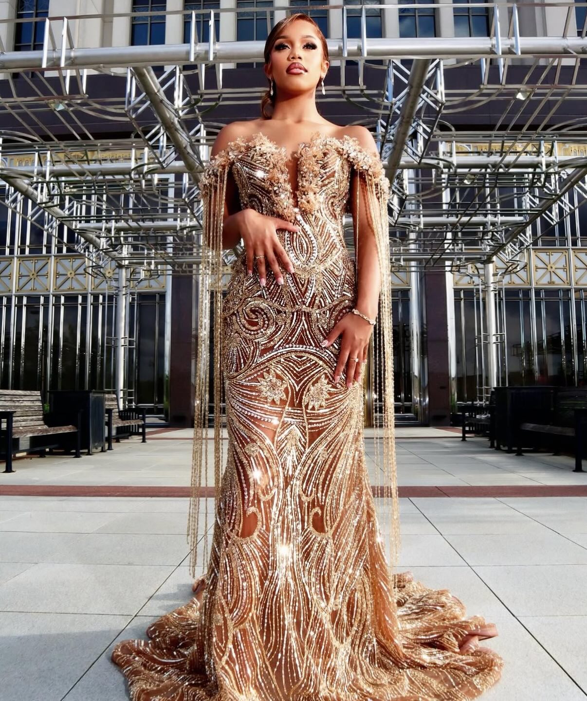 Prom '26 – Champagne Gold Art Deco Crystal Beaded Mermaid Prom Dress with Veil & Crystal Fringe