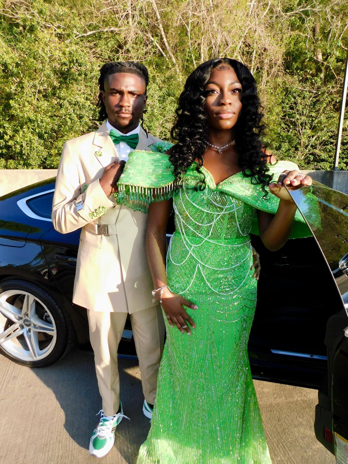 Lime Green Gold Off-Shoulder Fringe Puff Sleeve Pearl Chain Drape Crystal Beaded Mermaid Prom Dress