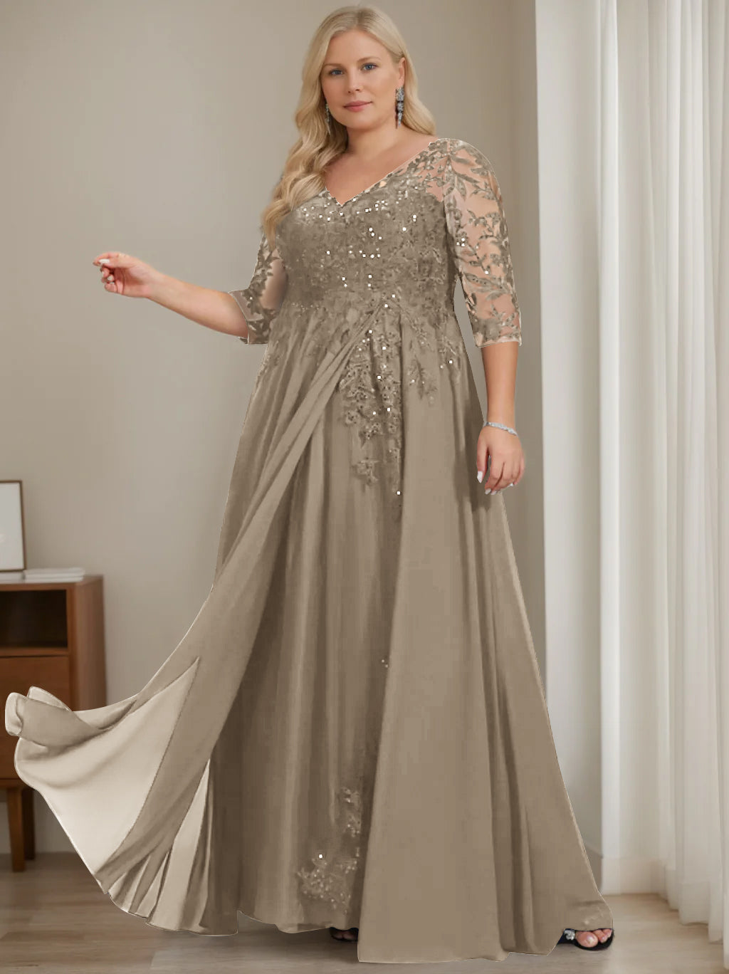 Plus Size V-Neck A-Line Princess Floor-Length Mother of the Bride Dress with Half Sleeves and Sequins-LLELLA