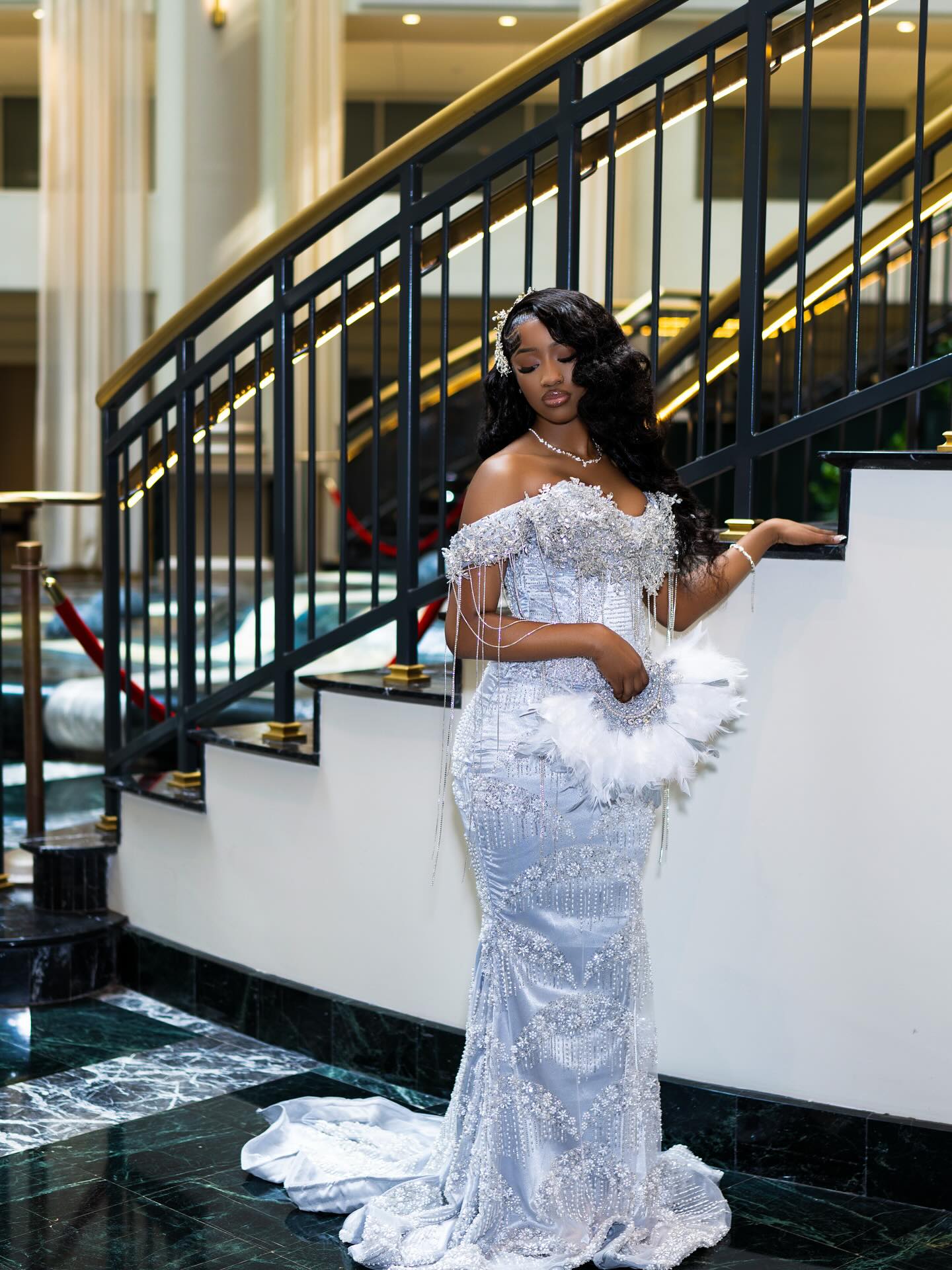 Luxury Glacial Silver Beaded Prom Dress – Crystal Fringe Mermaid Gown with Feather Accents | 2026 Couture Evening Collection-LLELLA