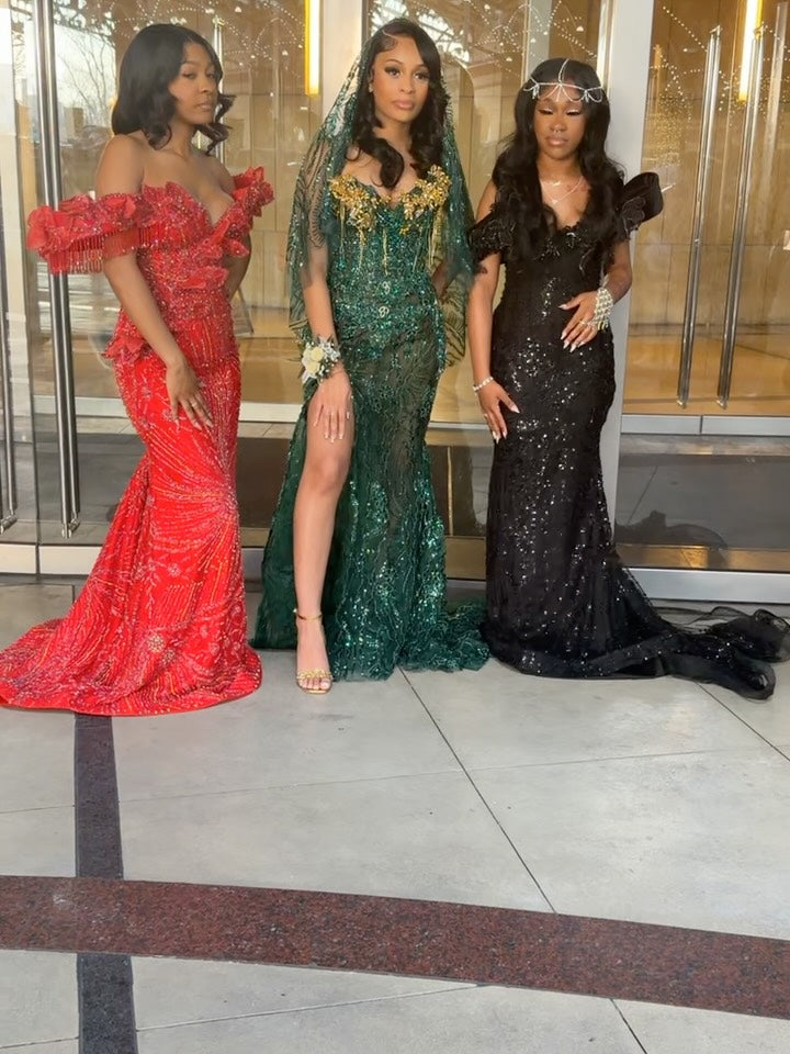 Emerald Empress - Dark Green Sequin Mermaid Prom Dress with Gold Tassel Bodice & Sheer Cape-LLELLA
