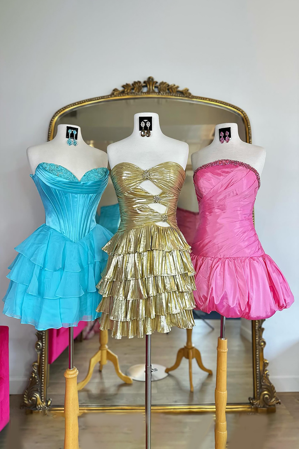 Metallic Gold A Line Sweetheart Ruched Short Homecoming Dress with Ruffles