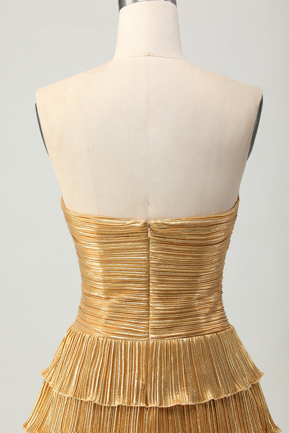 Metallic Golden A Line Sweetheart Tiered Short Homecoming Dress with Keyhole