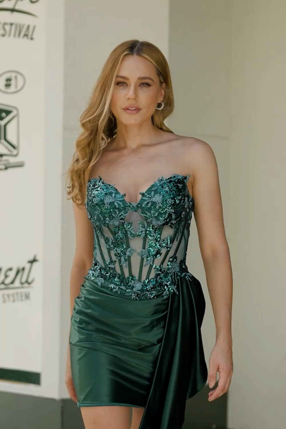 Sparkly Dark Green Sweetheart Bodycon Short Corset Homecoming Dress