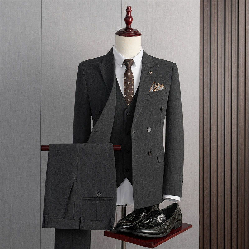Tailored Fit Peaked Lapel Double Breasted Four-buttons 3 Pieces Men's Formal Suits Dark Gray