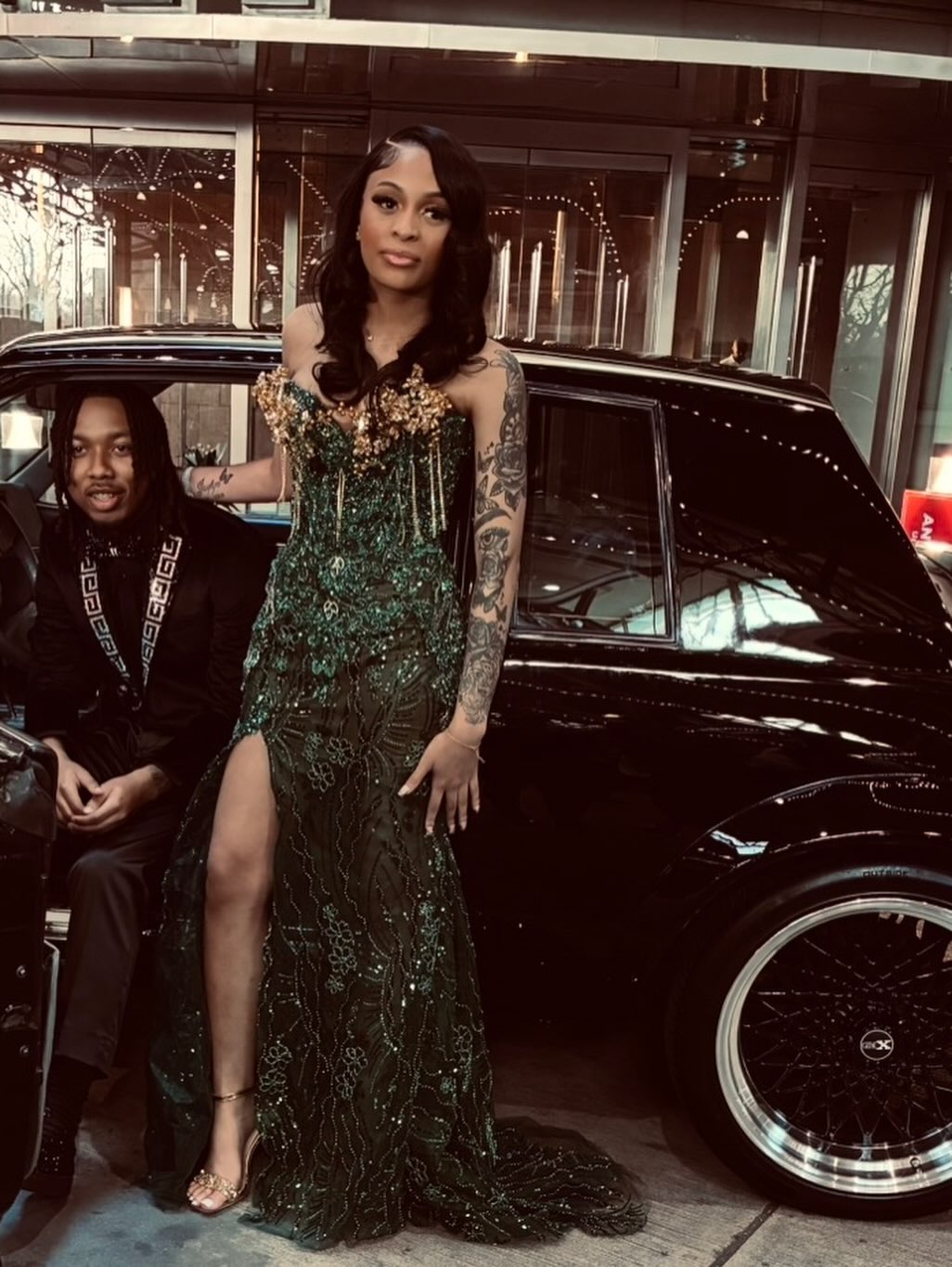 Emerald Empress - Dark Green Sequin Mermaid Prom Dress with Gold Tassel Bodice & Sheer Cape-LLELLA