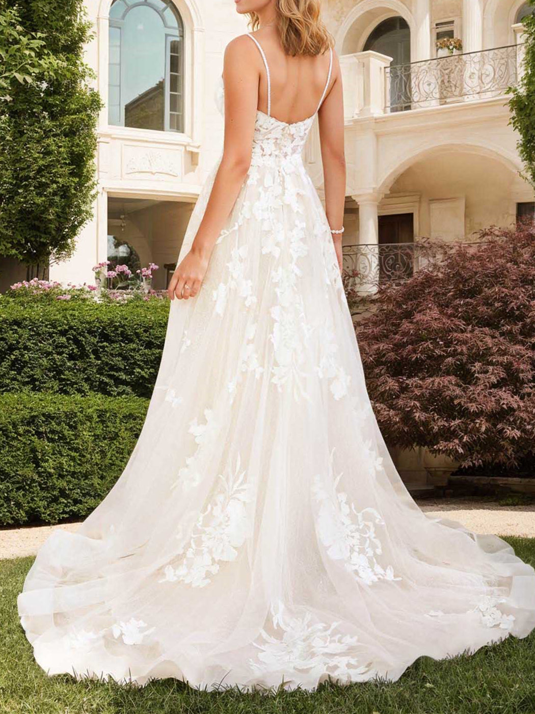 A-Line/Princess V-Neck Floor-length Wedding Dress White