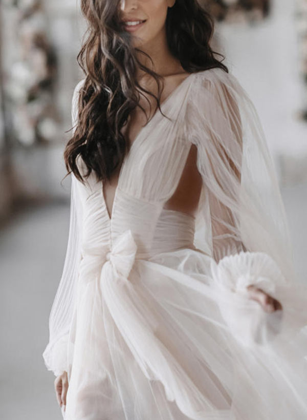 A-Line/Princess V-Neck Floor-length Wedding Dress Champagne