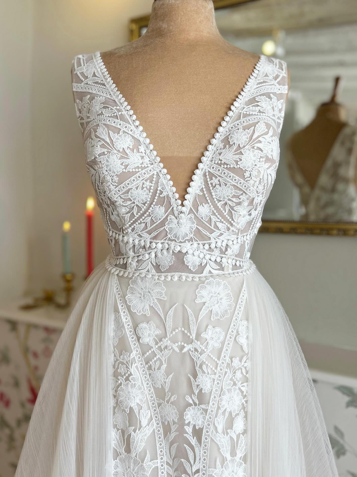 Ivory Lace Boho Deep V-Neck Floral Embroidered A-Line Wedding Dress with Pearl Details and Lace Train