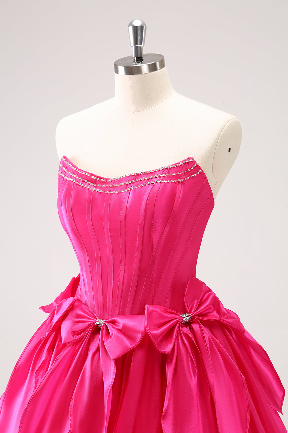 Trendy Black Strapless A-Line Satin Short Homecoming Dress with Bow