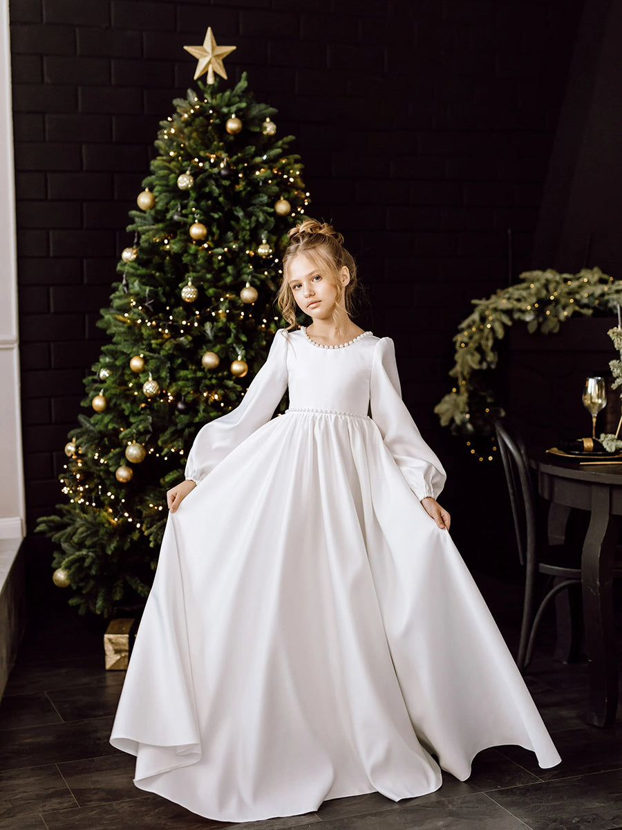 A-Line/Princess Round Neck Long Sleeves Flower Girl Dresses with Pearl & Bow White