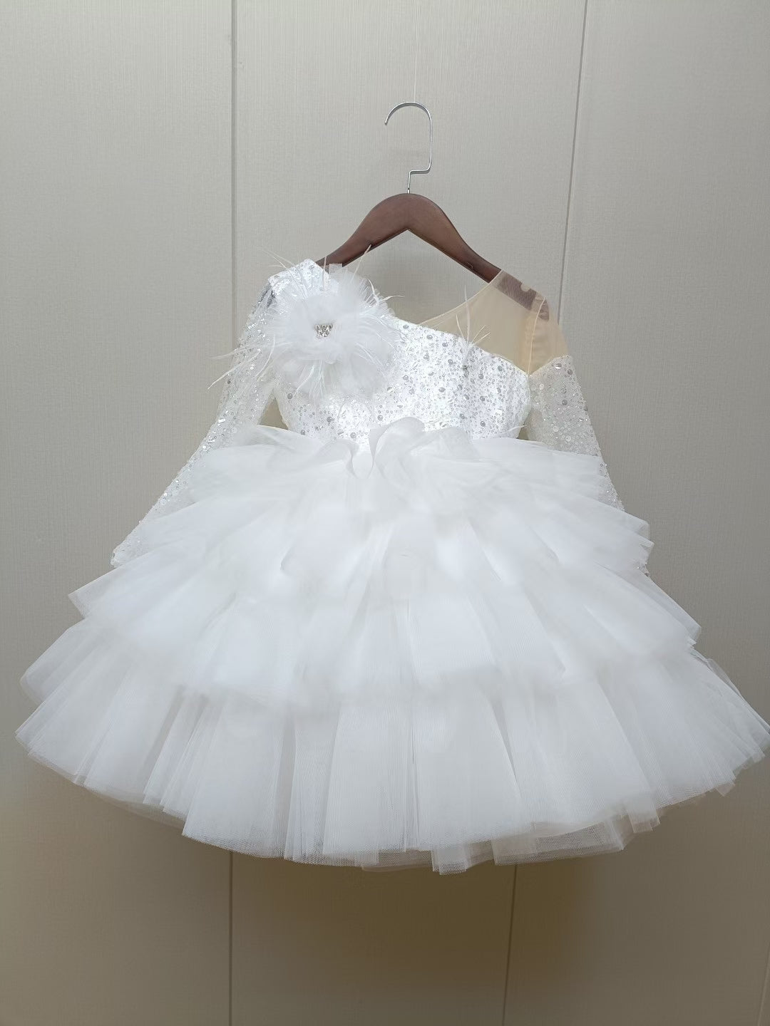 Ball Gown Long Sleeves Knee-Length Layered Baby Girl Party Dress with Flower & Feathers White
