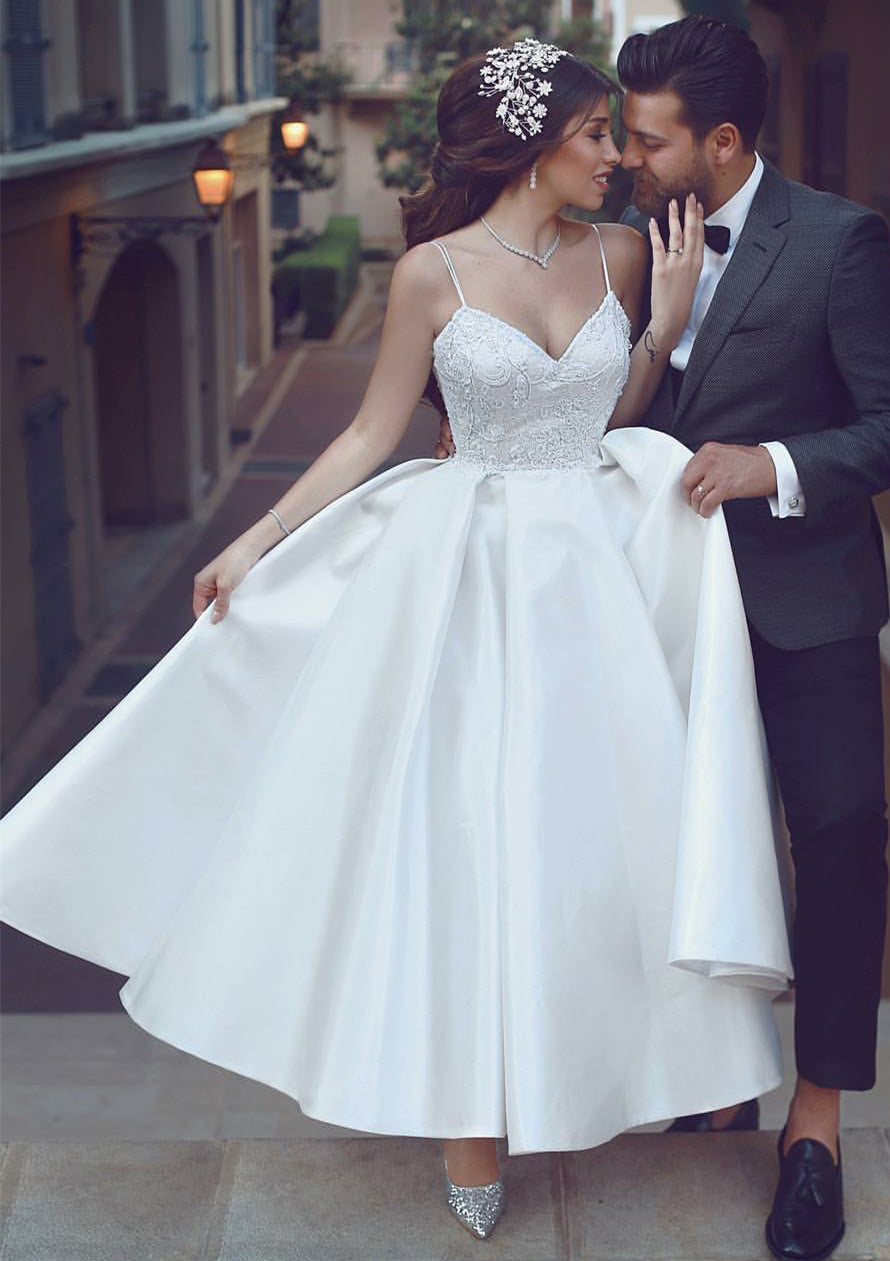 Ball Gown V-Neck Ankle-length Lace Wedding Dress Ivory