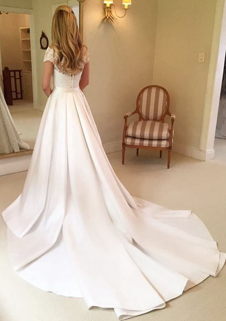 A-Line/Princess V-Neck Floor-length Lace Wedding Dress White
