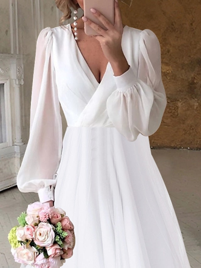 A-Line/Princess V-Neck Asymmetrical Wedding Dress Champagne