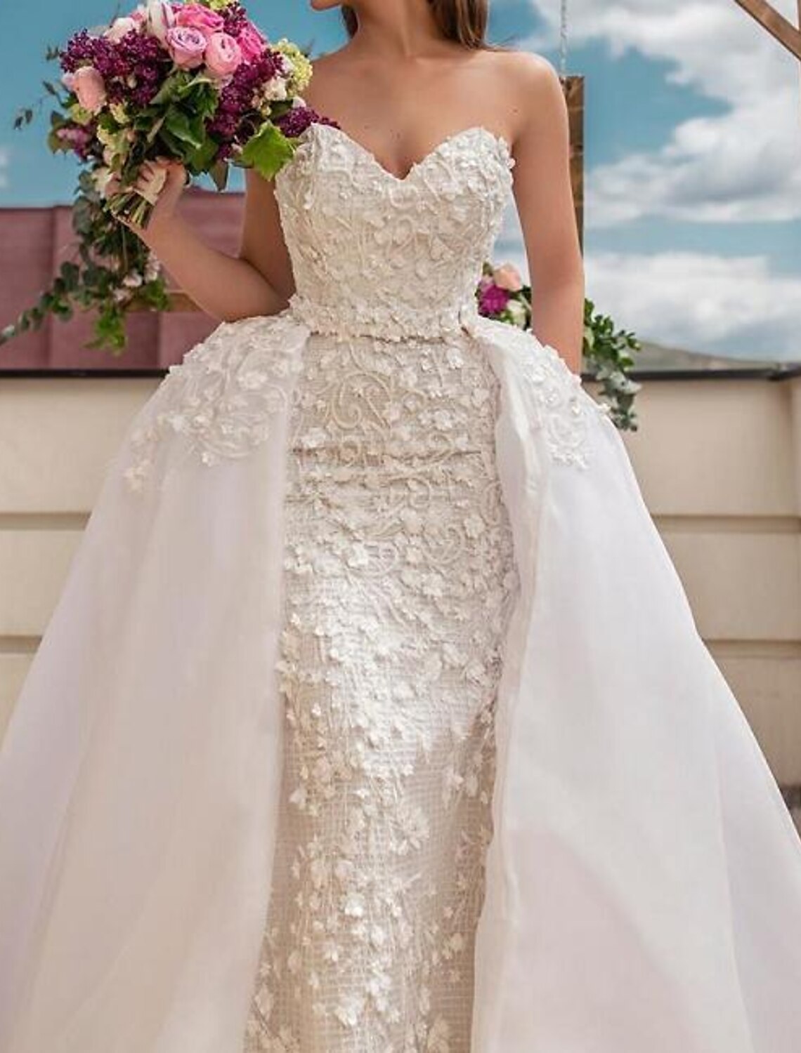 Ball Gown Strapless Floor-length Lace Wedding Dress White