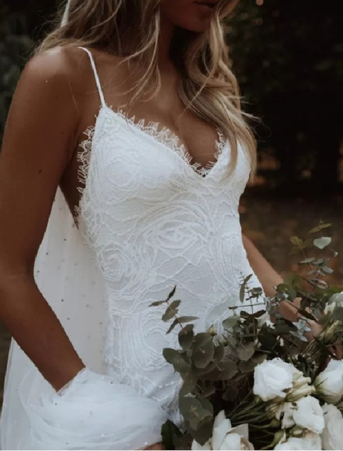 Trumpet/Mermaid Spaghetti Straps Floor-length Lace Wedding Dress Champagne