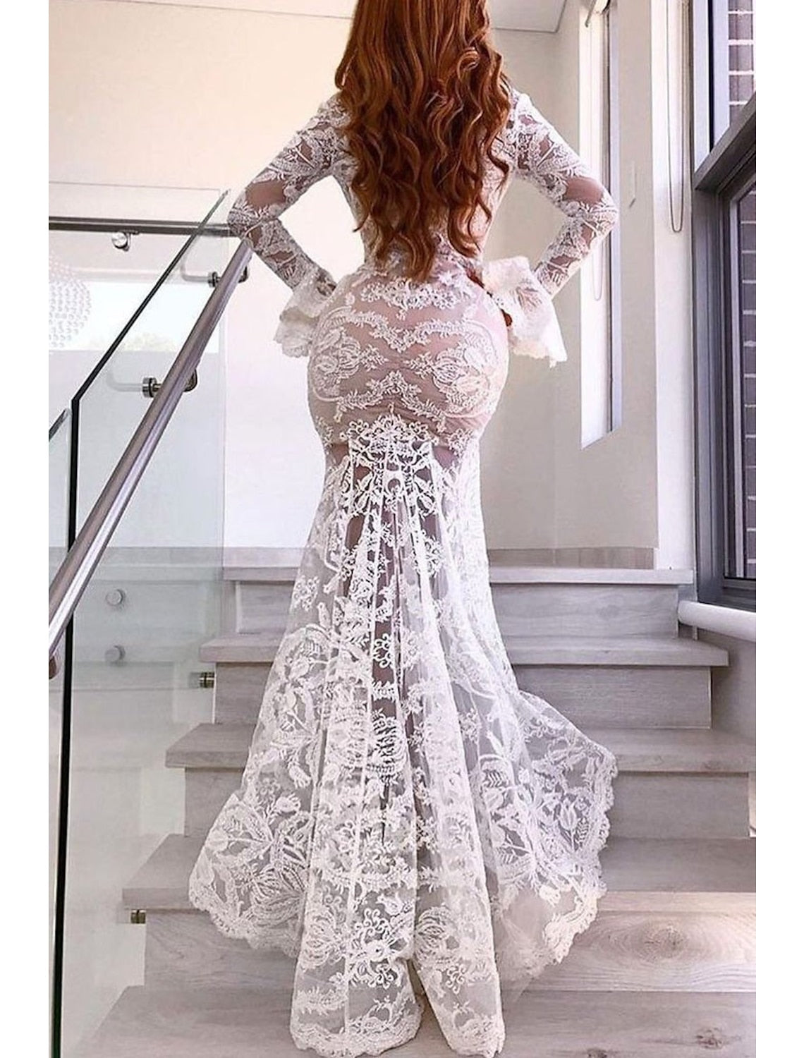 Trumpet/Mermaid V-Neck Floor-length Lace Wedding Dress White