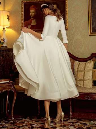 A-Line/Princess V-Neck Tea-Length Wedding Dress Champagne