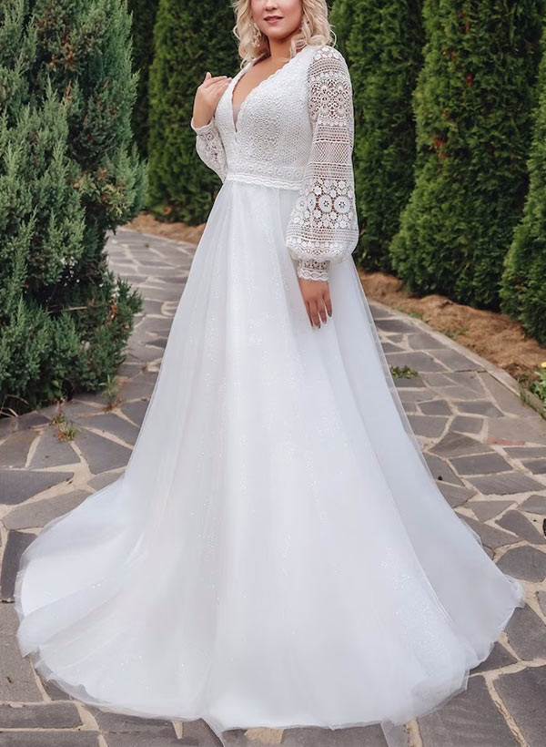 A-Line/Princess V-Neck Plus Size Lace Wedding Dress with Applique White