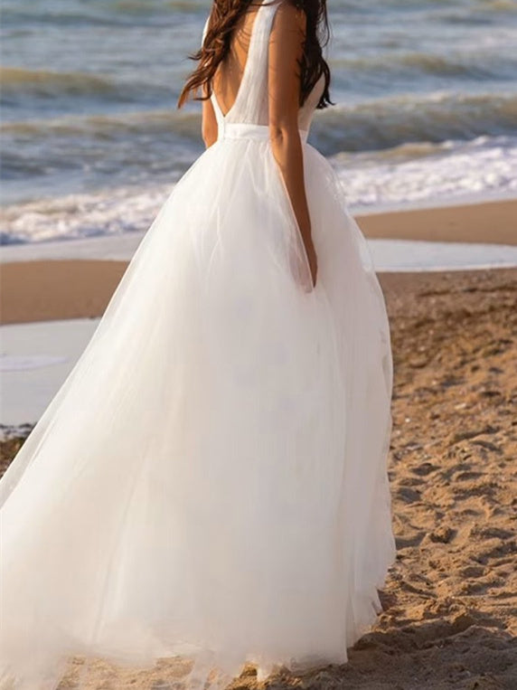 A-Line/Princess Deep V-Neck Floor-Length Tulle Wedding Dress White