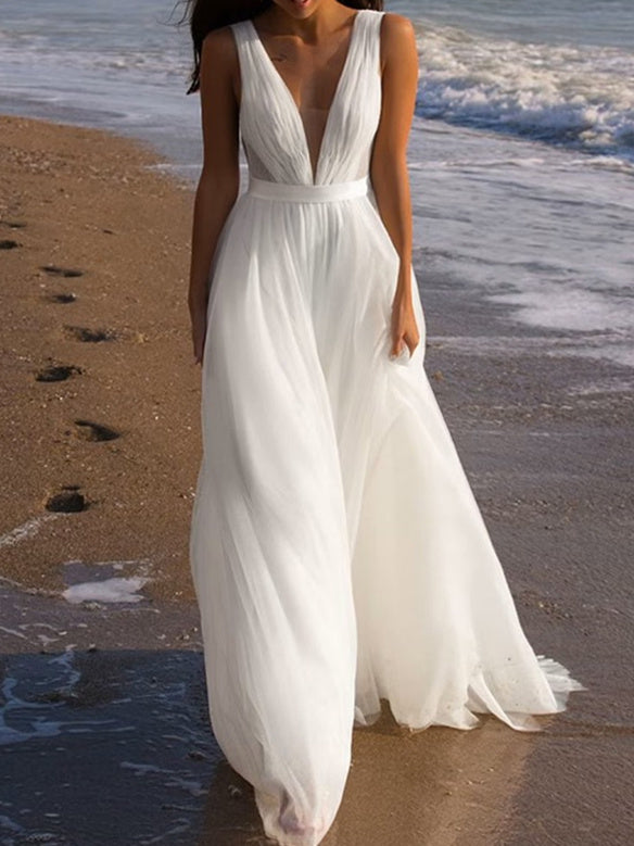 A-Line/Princess Deep V-Neck Floor-Length Tulle Wedding Dress Ivory