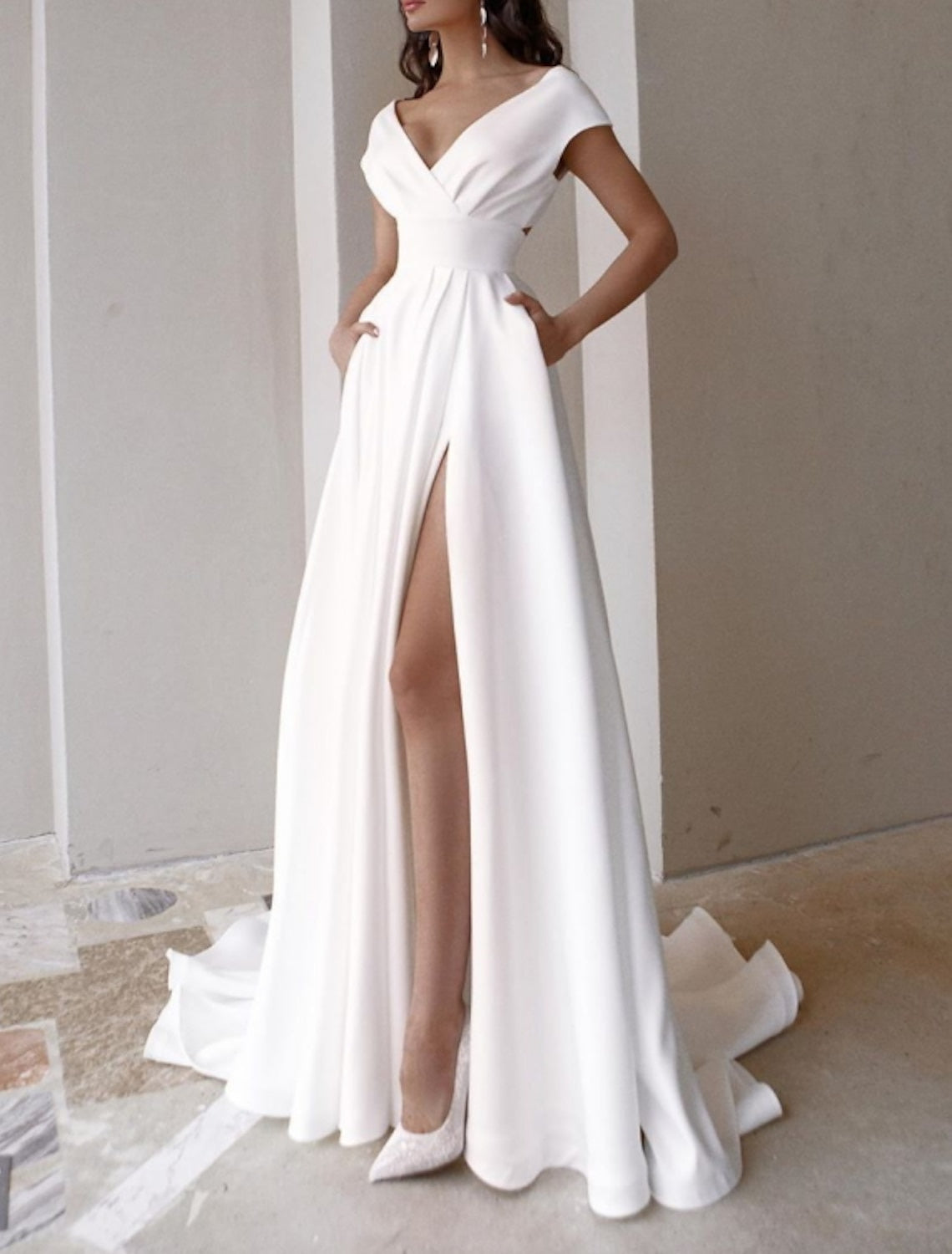 A Line/Princess V-Neck Cap Sleeve Wedding Dresses Sweep / Brush Train with Split Front Champagne