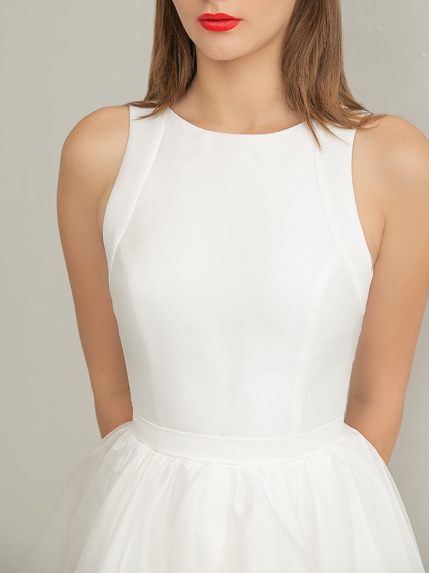 A-Line/Princess Scoop Neck Long Sleeves Mini Wedding Dress Champagne