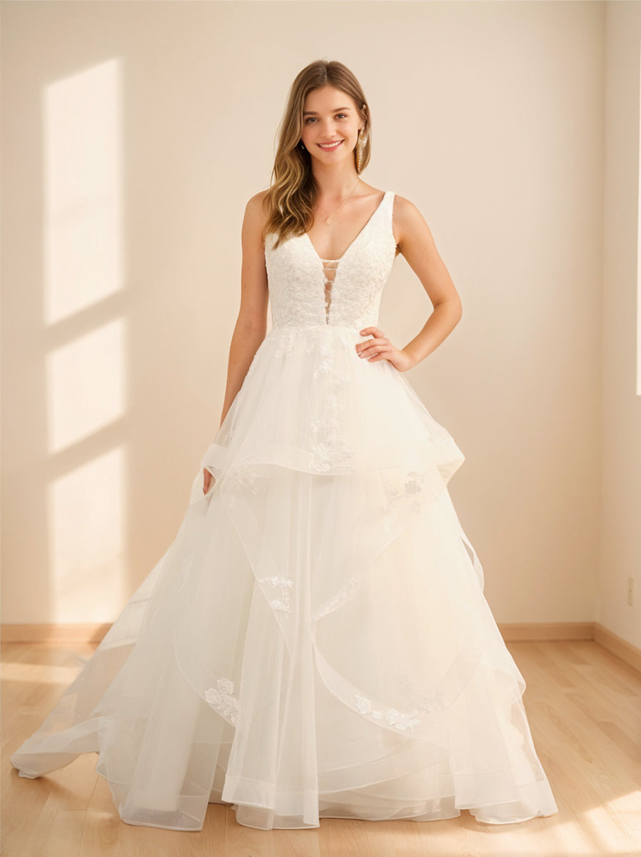 Ball Gown V-Neck Sleeveless Ivory Tulle Wedding Dresses with Lace Appliques Ivory
