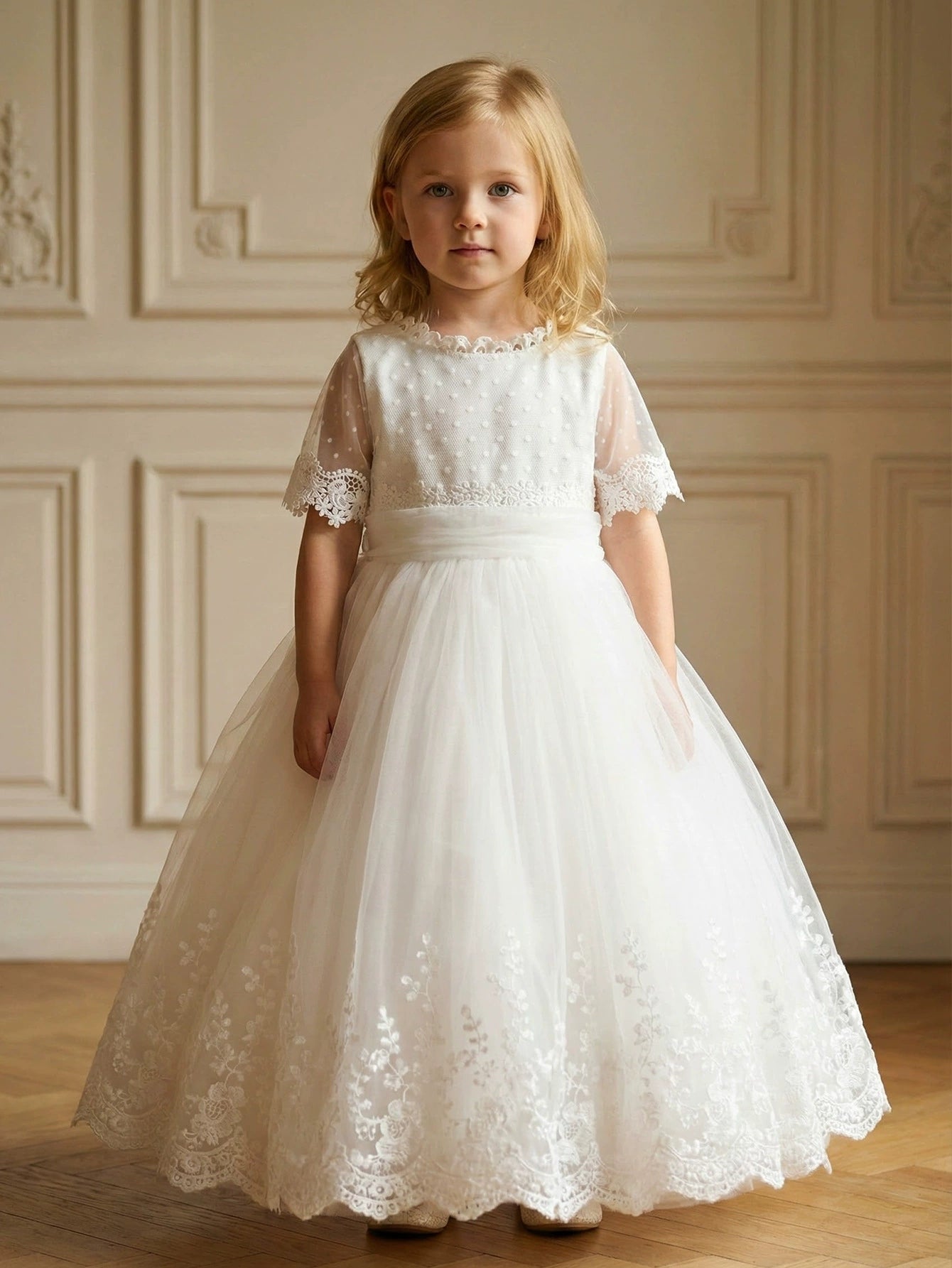 A-Line/Princess Scoop Lace Tulle Flower Girl Dresses Half Sleeves Floor-Length White