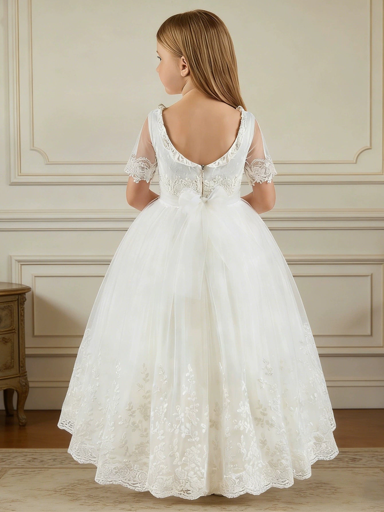 A-Line/Princess Scoop Lace Tulle Flower Girl Dresses Half Sleeves Floor-Length