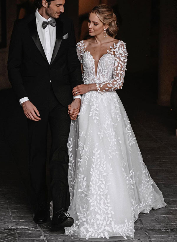 A-Line/Princess V-Neck Floor-length Wedding Dress Champagne