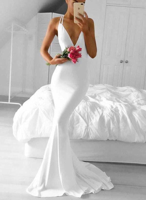 Trumpet/Mermaid Halter Floor-length Wedding Dress White