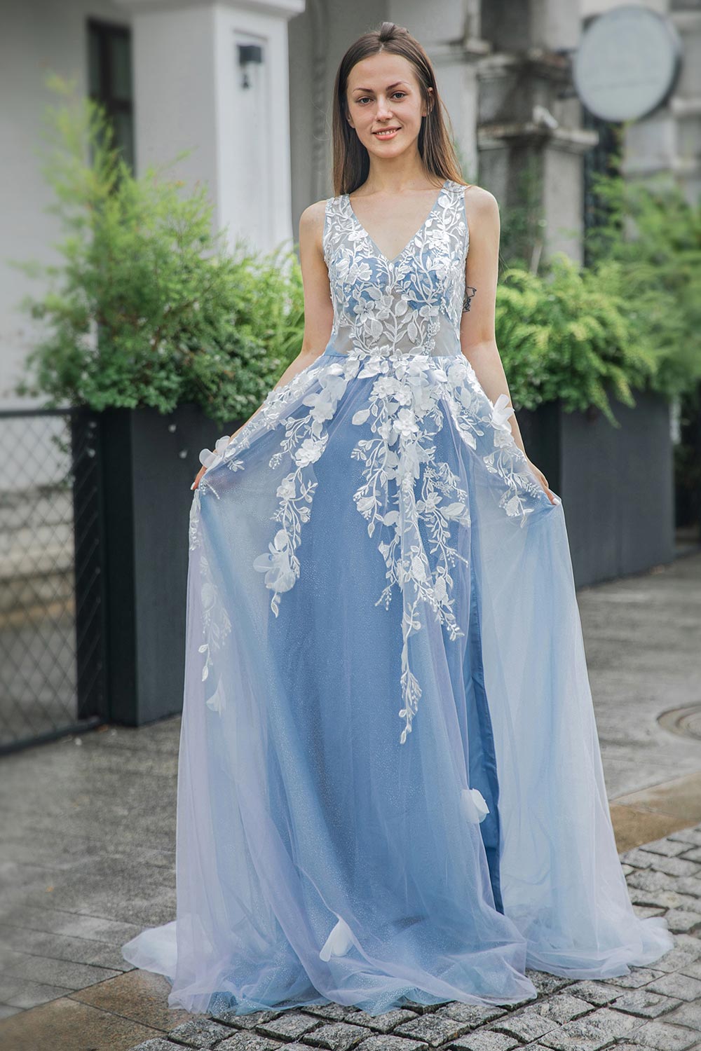 Blue Appliques V-neck Tulle Prom Dress with Slit-LLELLA