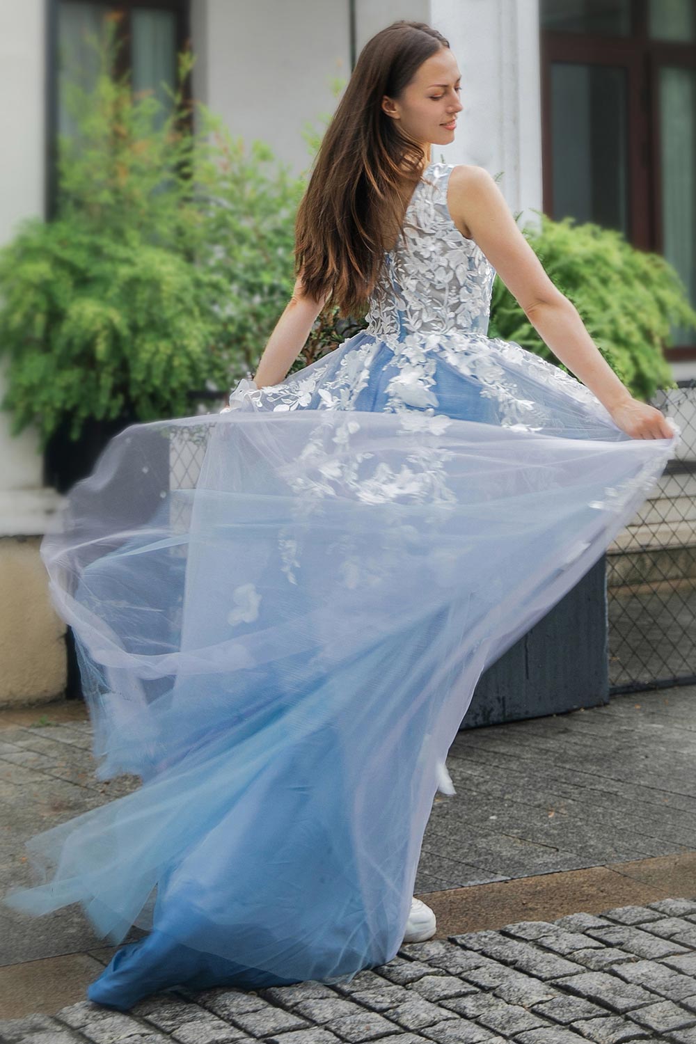 Blue Appliques V-neck Tulle Prom Dress with Slit-LLELLA
