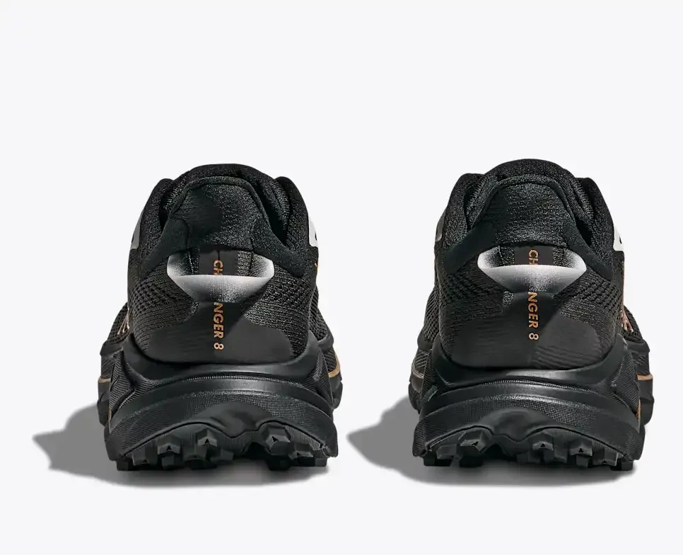 HOKA | Challenger 8