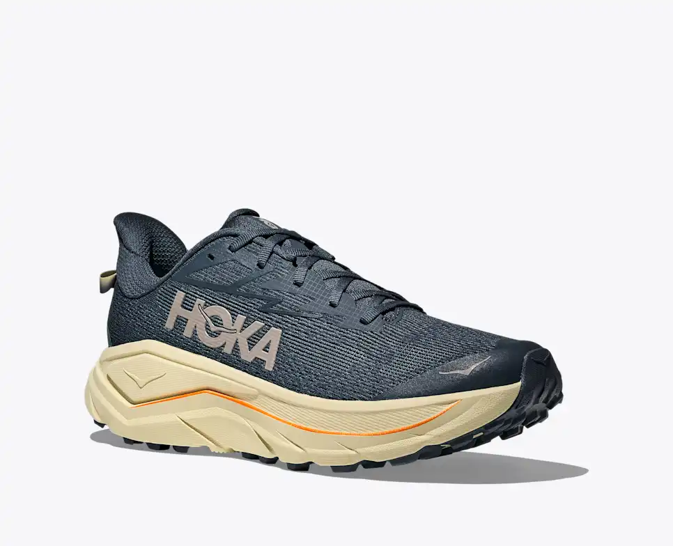 HOKA | Challenger 8
