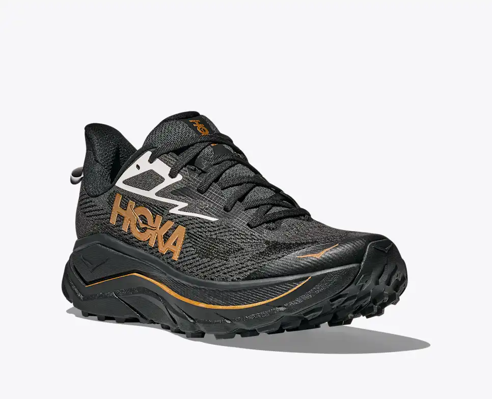 HOKA | Challenger 8
