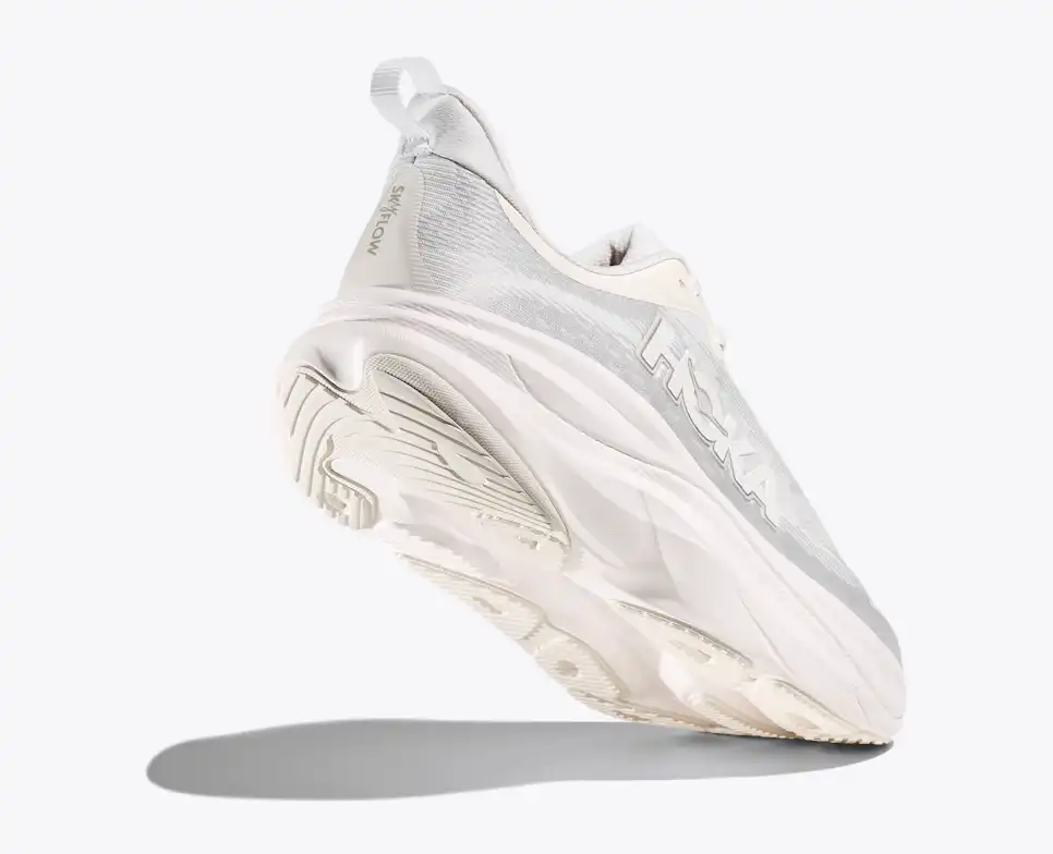 HOKA | Skyflow