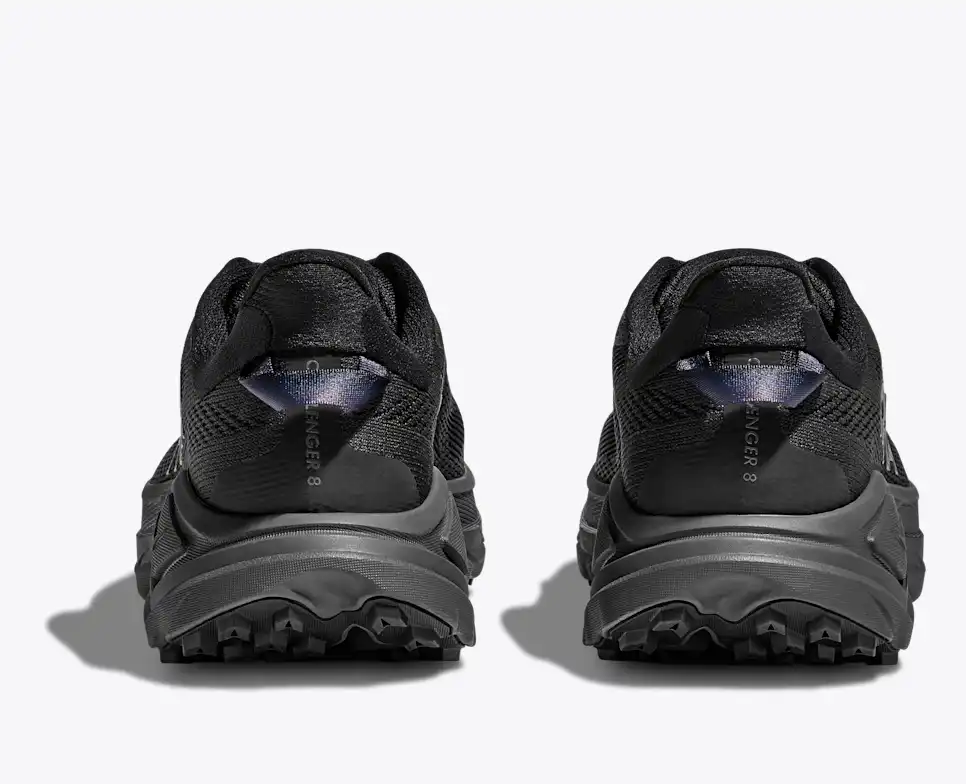 HOKA | Challenger 8
