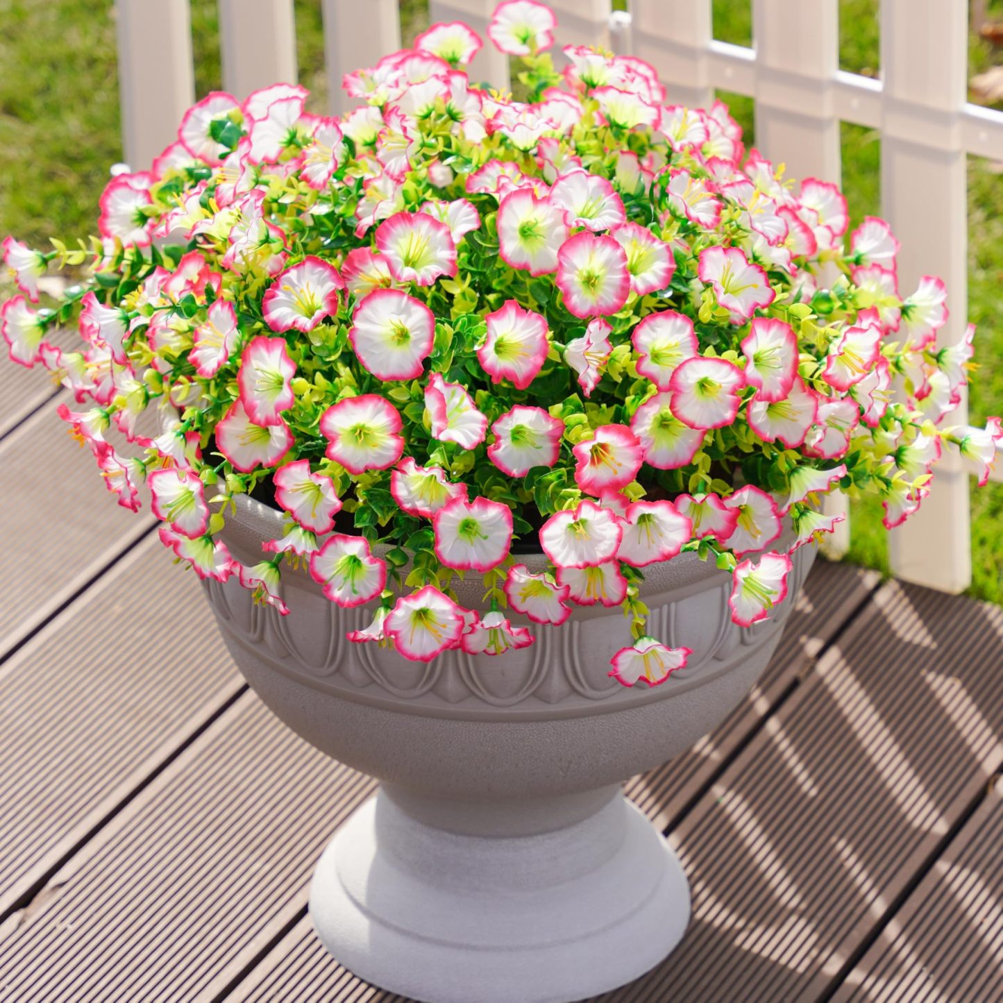 🔥Last Day Each Only $2.99🔥UV Resistant Look Real Petunias Flowers