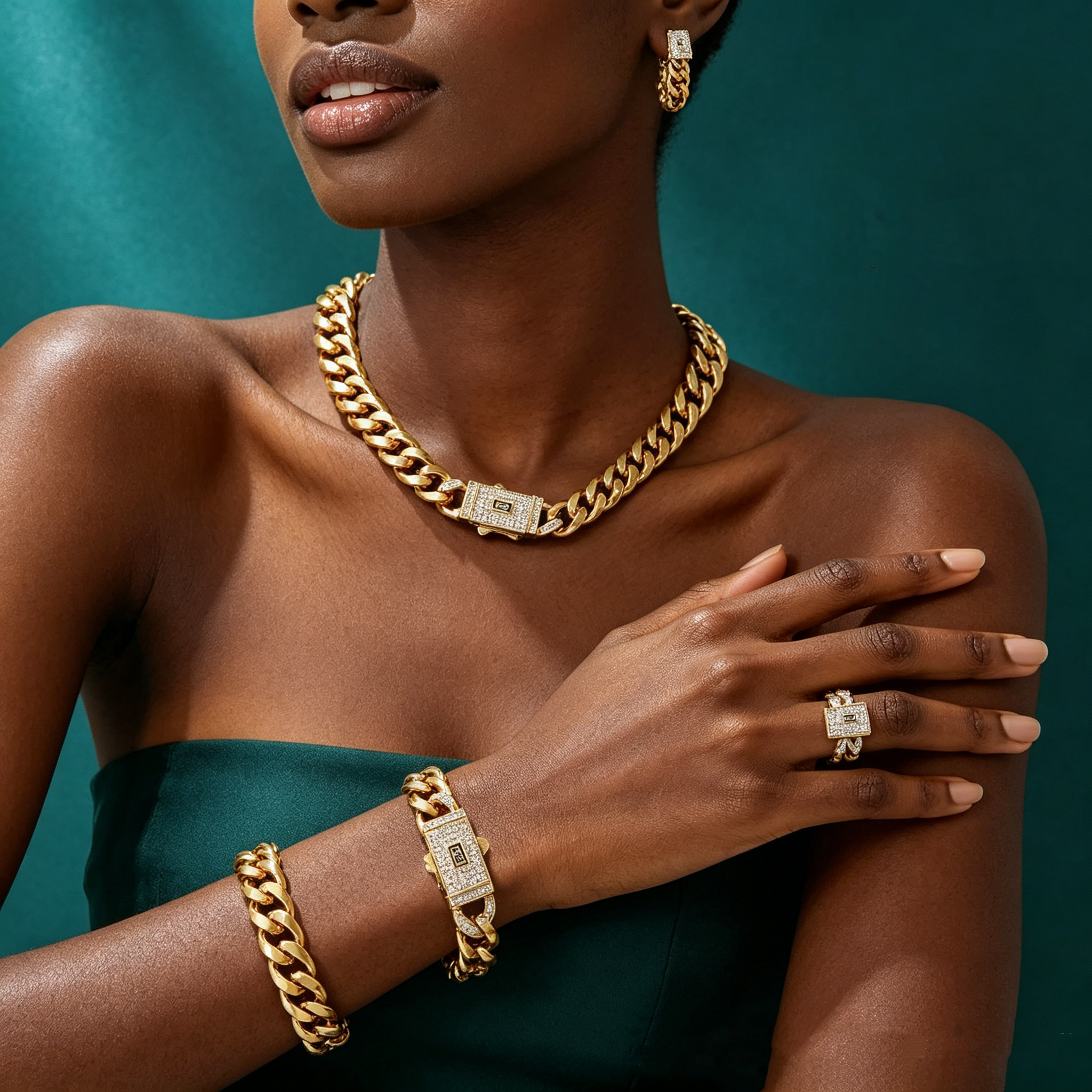 Premium Cuban Link Necklace | 18K Gold Plated Stainless Steel with Sparkling Iced Clasp