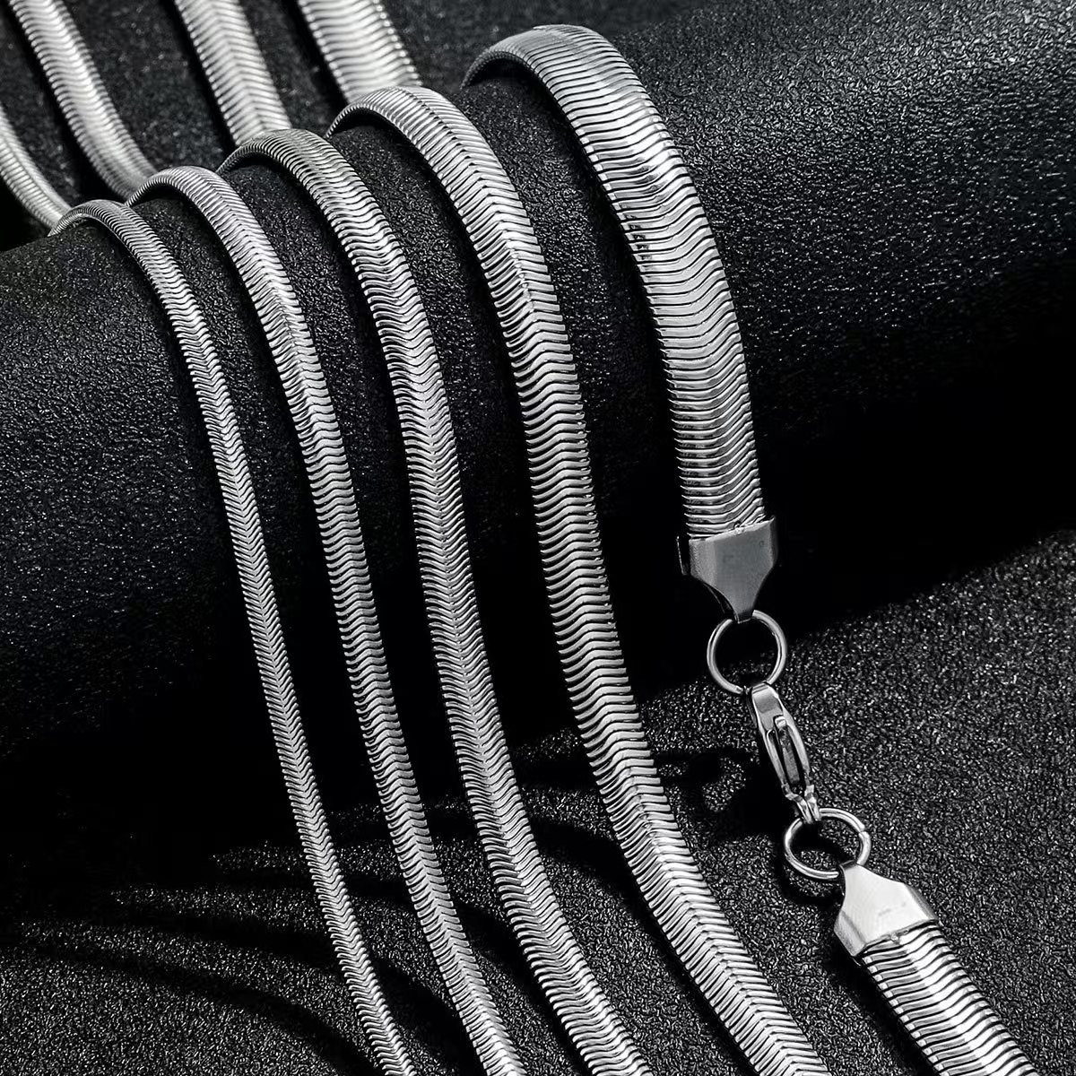 [Copy]Cuban-Style Monaco Chain, 24-Inch Stainless Steel Men's Fashion Necklace for Daily Wear