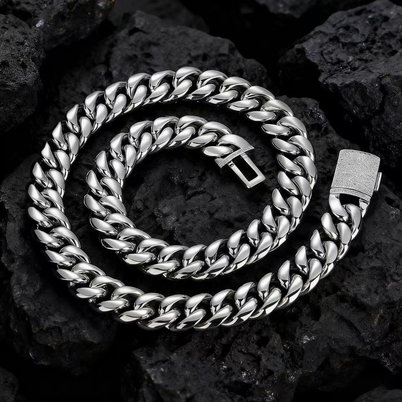 Cuban-Style Monaco Chain, 24-Inch Stainless Steel Men's Fashion Necklace for Daily Wear