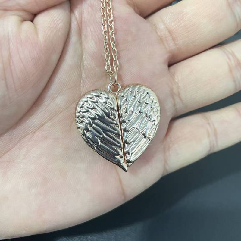 Custom Photo Angel Wings Circular Pendant, Personalized Memorial Photo Pendant Necklace for Women Man