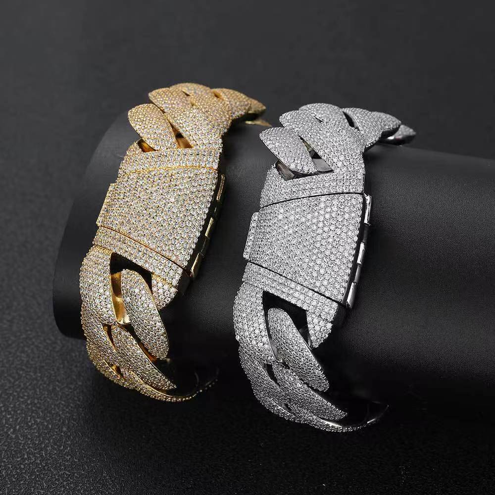 V-Buckle Iced Out Cuban Link Chain Necklace for Men – Hip Hop Miami Cuban Chain