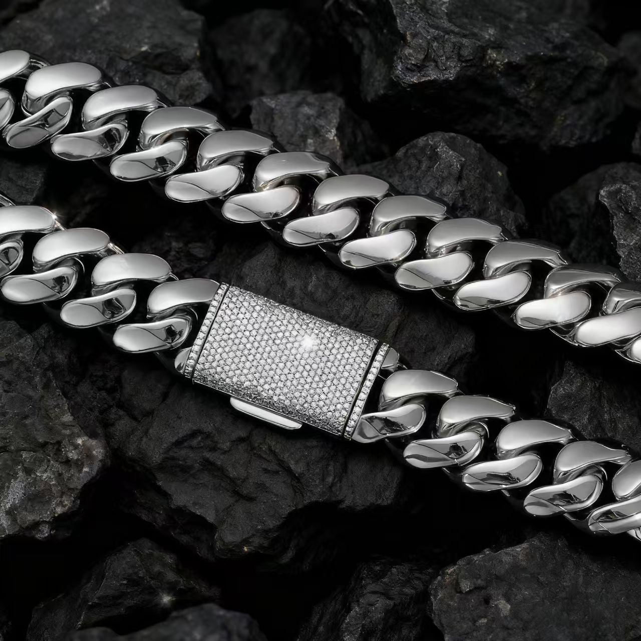 Cuban-Style Monaco Chain, 24-Inch Stainless Steel Men's Fashion Necklace for Daily Wear